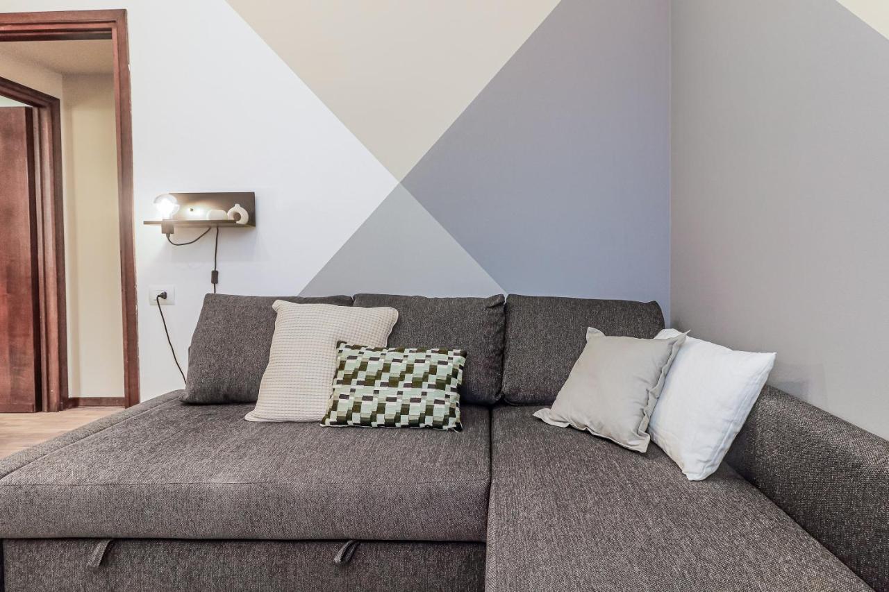Stunning View Lakeside Apartment - Larihome A11 Gravedona Esterno foto